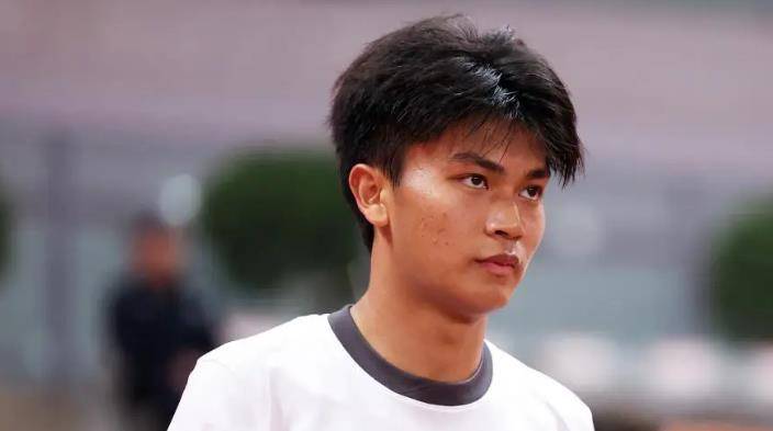 球以锁定胜, 在本赛季能, 骏凌的球门