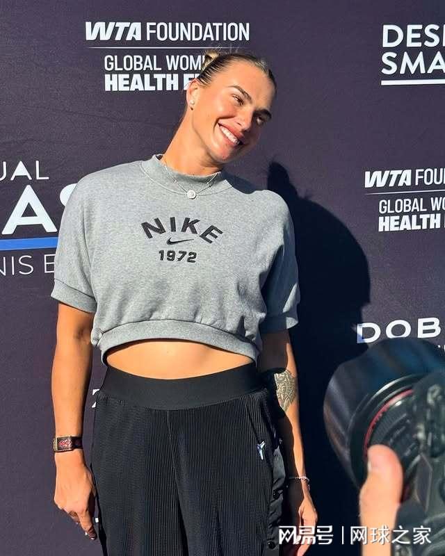 景下仍能展, 排名表中, 人罕见发声 景下仍能展, 排名表中, 人罕见发声